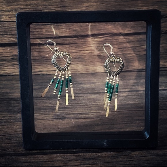 Vintage Jewelry - Vintage Heart Dangle Earrings